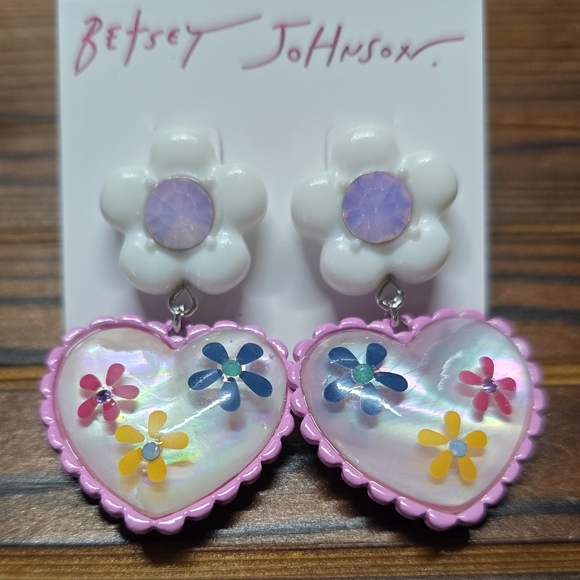 Betsey Johnson Flower Drop Earrings! - Picture 3 of 16